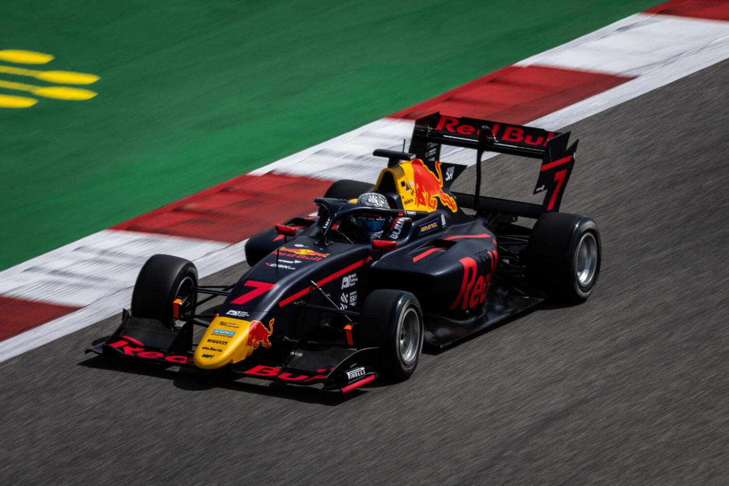 Tim Tramnitz debütiert auf dem Podium der Formel 3 DSK e.V.